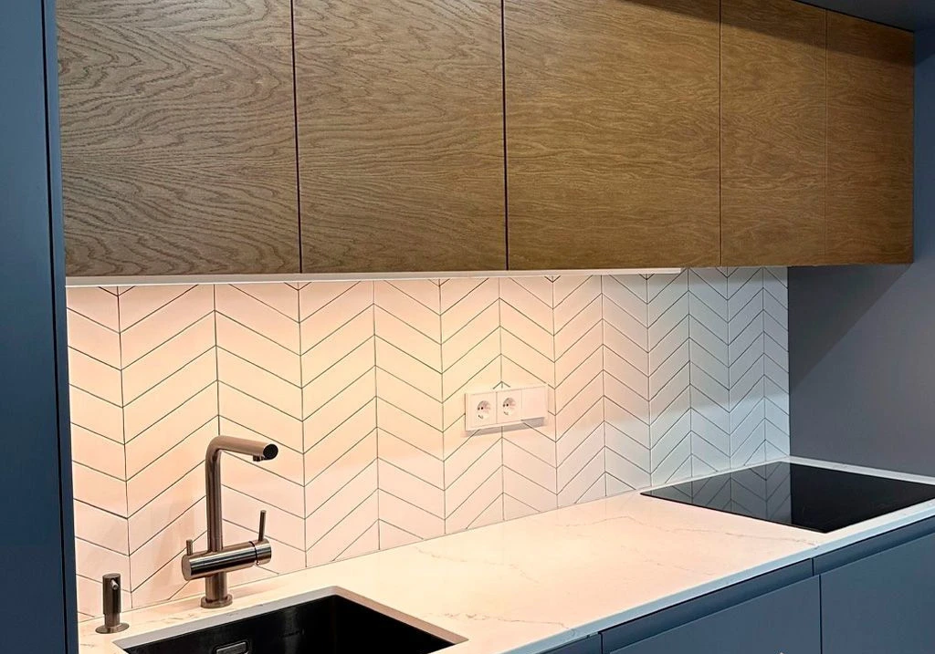 Кухня на заказ от производителя из Шпона